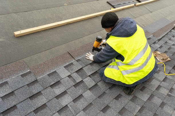 Best Storm Damage Roof Repair  in Little Chute, WI
